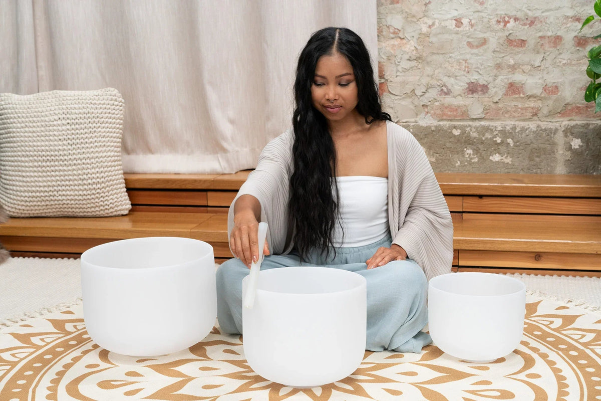 3-Piece White-Frosted Crystal Singing Bowl Set, A4/F4/D4, 432 Hz